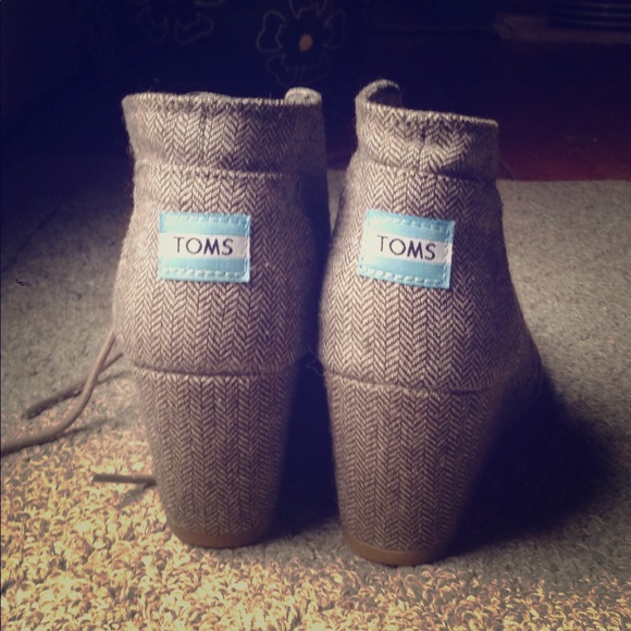 Toms Shoes - TOMS Wedge Bootie (Desert Wedge)